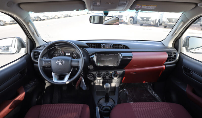 
								TOYOTA HILUX (PICKUP) full									