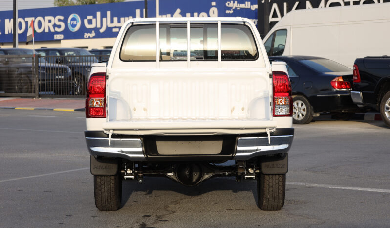 
								TOYOTA HILUX (PICKUP) full									