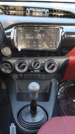 
										TOYOTA HILUX (PICKUP) full									