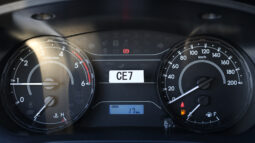 
										TOYOTA HILUX (PICKUP) full									