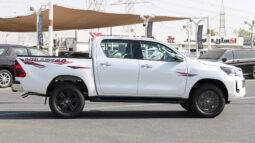 TOYOTA HILUX (PICKUP)