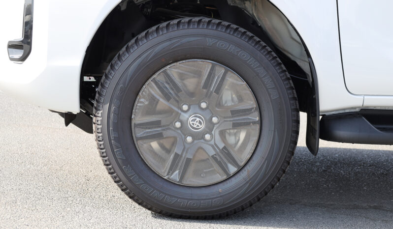 
								TOYOTA HILUX (PICKUP) full									