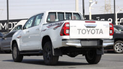 TOYOTA HILUX (PICKUP)