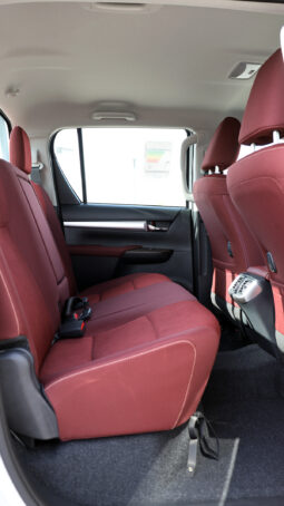 
										TOYOTA HILUX (PICKUP) full									