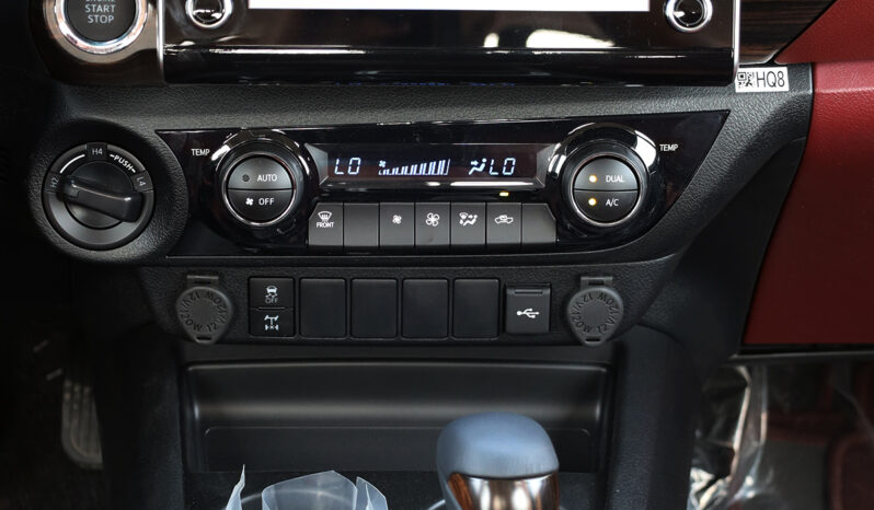 
								TOYOTA HILUX (PICKUP) full									