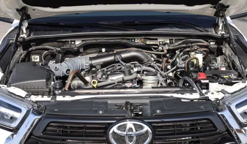 
								TOYOTA HILUX (PICKUP) full									
