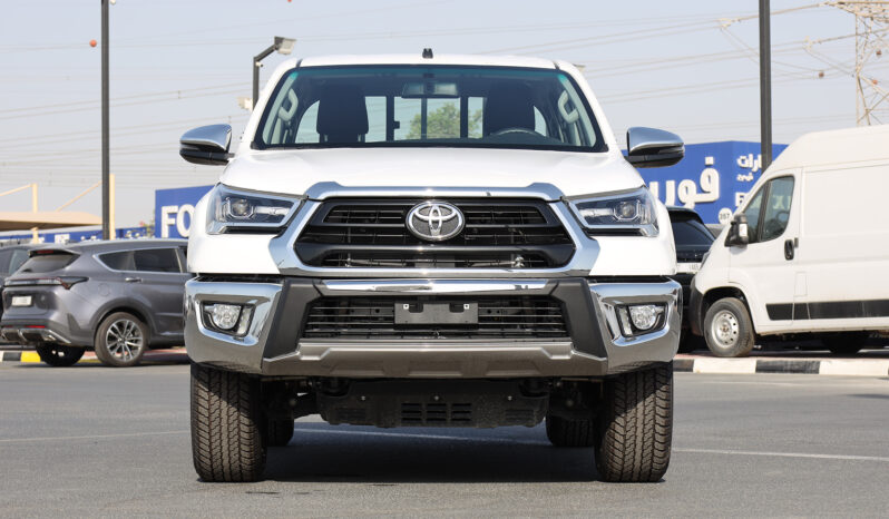 
								TOYOTA HILUX (PICKUP) full									