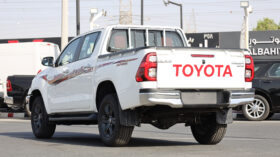 TOYOTA HILUX (PICKUP)