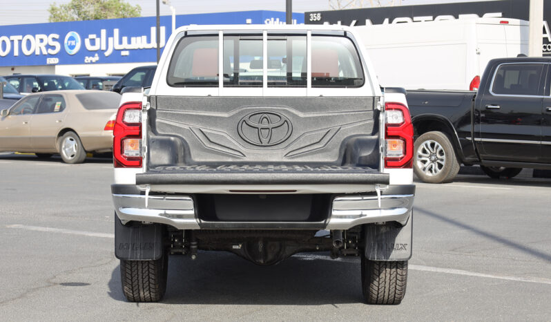 
								TOYOTA HILUX (PICKUP) full									