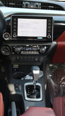 
										TOYOTA HILUX (PICKUP) full									