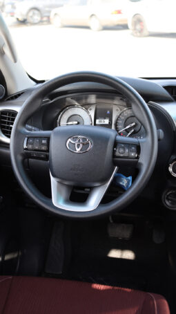 
										TOYOTA HILUX (PICKUP) full									