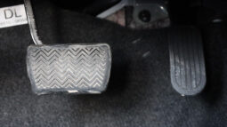 
										TOYOTA HILUX (PICKUP) full									