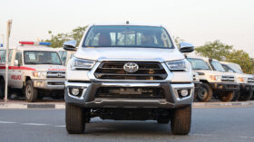 TOYOTA HILUX (PICKUP)