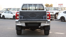TOYOTA HILUX (PICKUP)