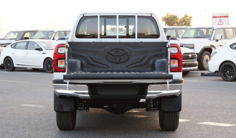 
								TOYOTA HILUX (PICKUP) full									