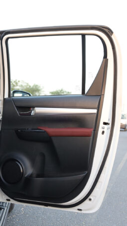 
										TOYOTA HILUX (PICKUP) full									