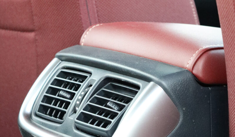 
								TOYOTA HILUX (PICKUP) full									