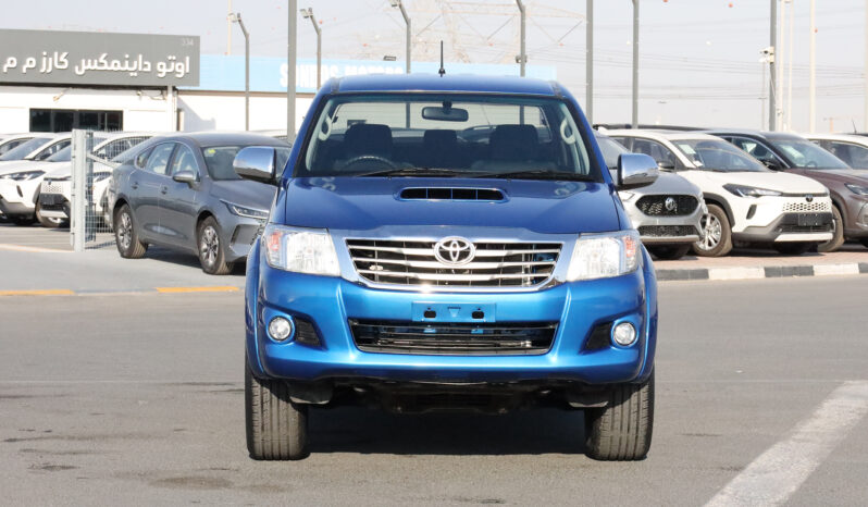
								TOYOTA HILUX (PICKUP) full									