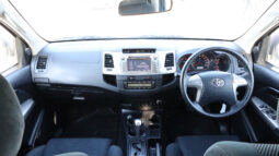 
										TOYOTA HILUX (PICKUP) full									
