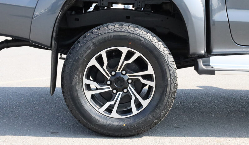 
								TOYOTA HILUX (PICKUP) full									