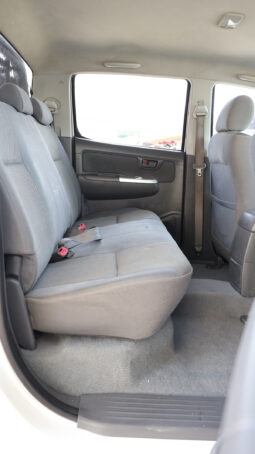 
										TOYOTA HILUX (PICKUP) full									