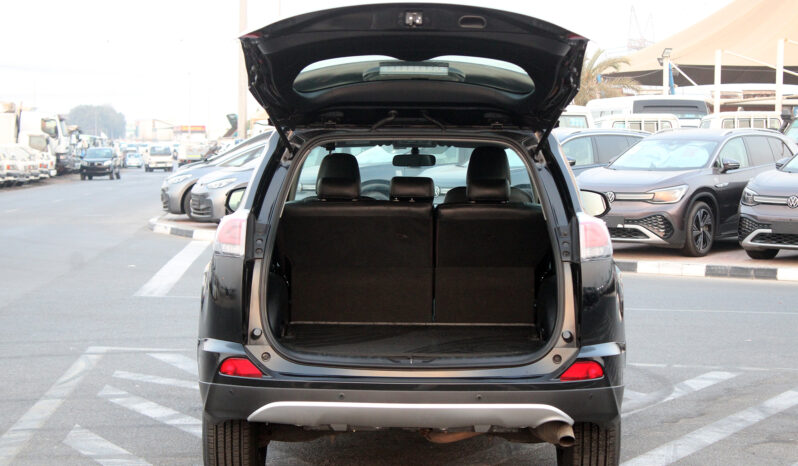 
								TOYOTA RAV4 full									