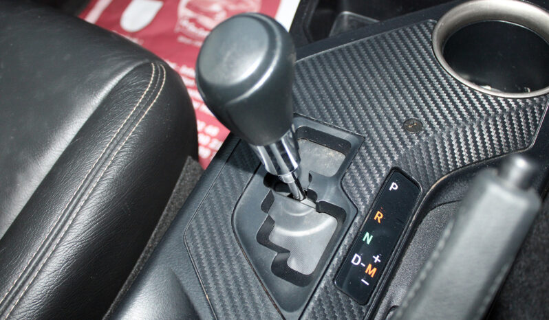 
								TOYOTA RAV4 full									