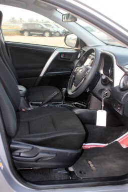 
										TOYOTA RAV4 full									