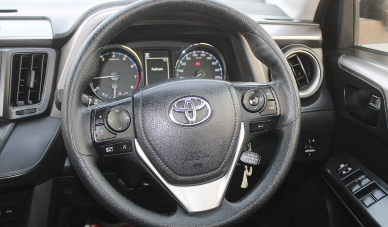 
								TOYOTA RAV4 full									